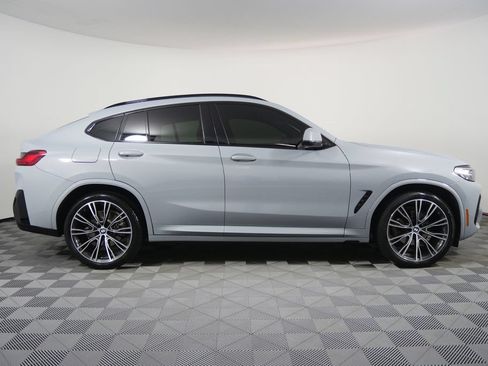 Used 2023 BMW X4 xDrive30i w/ M Sport Package AWD/4WD image 2