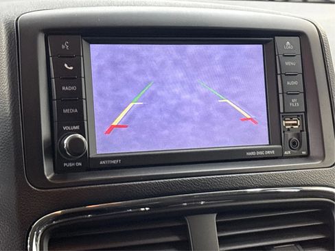 Used 2019 Dodge Grand Caravan SE image 36