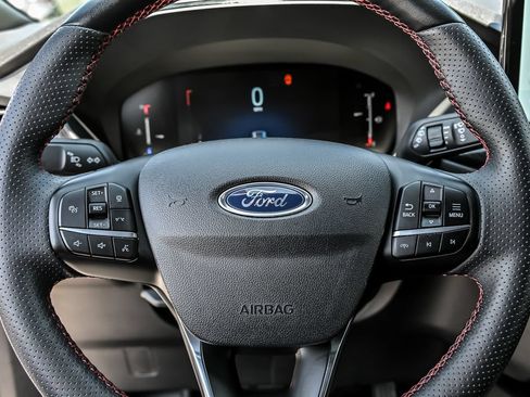 Used 2025 Ford Escape ST-Line w/ Tech Pack #1 AWD/4WD image 18