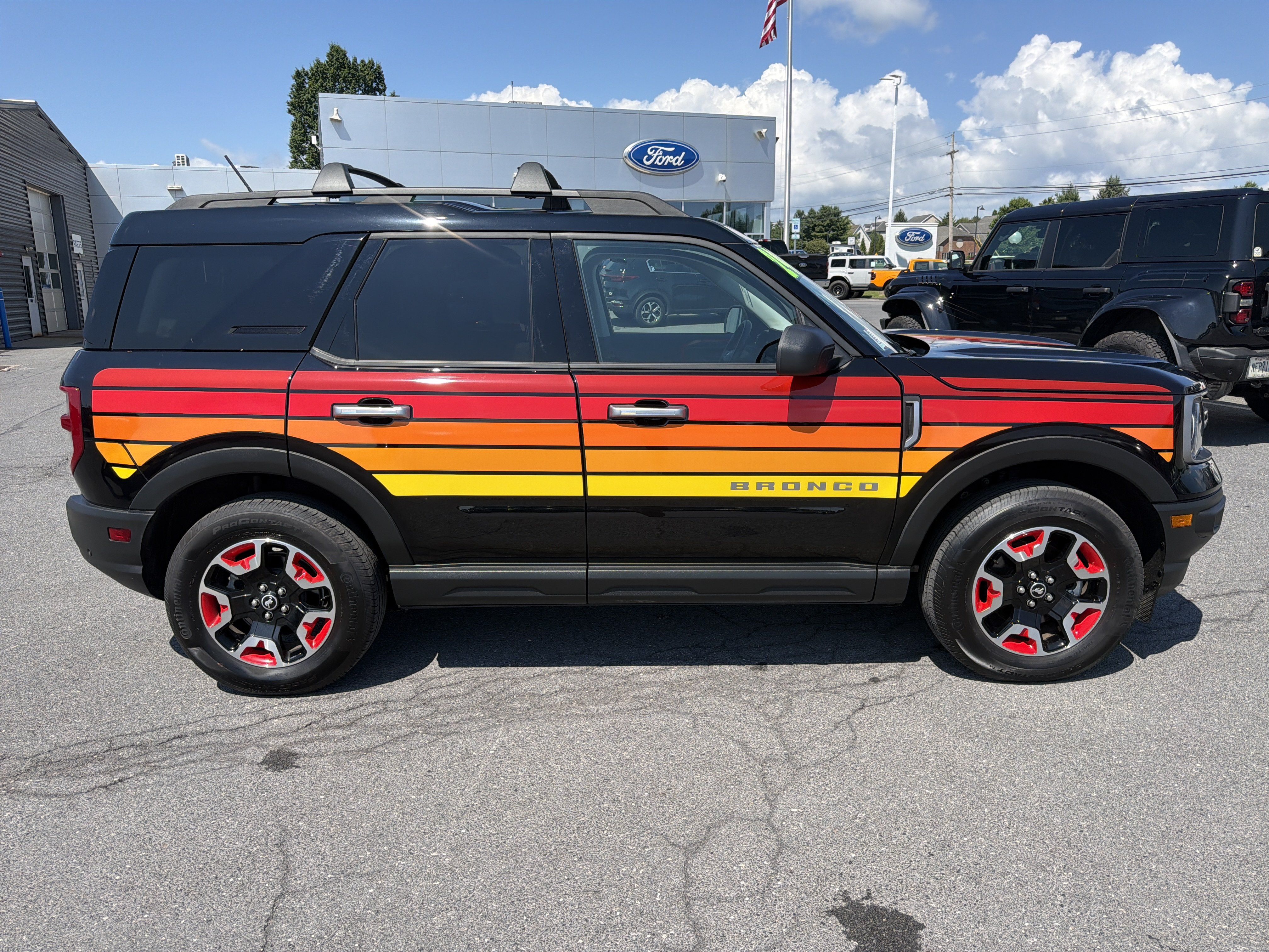 Certified 2024 Ford Bronco Sport Free Wheeling w/ Convenience Package AWD/4WD image 2