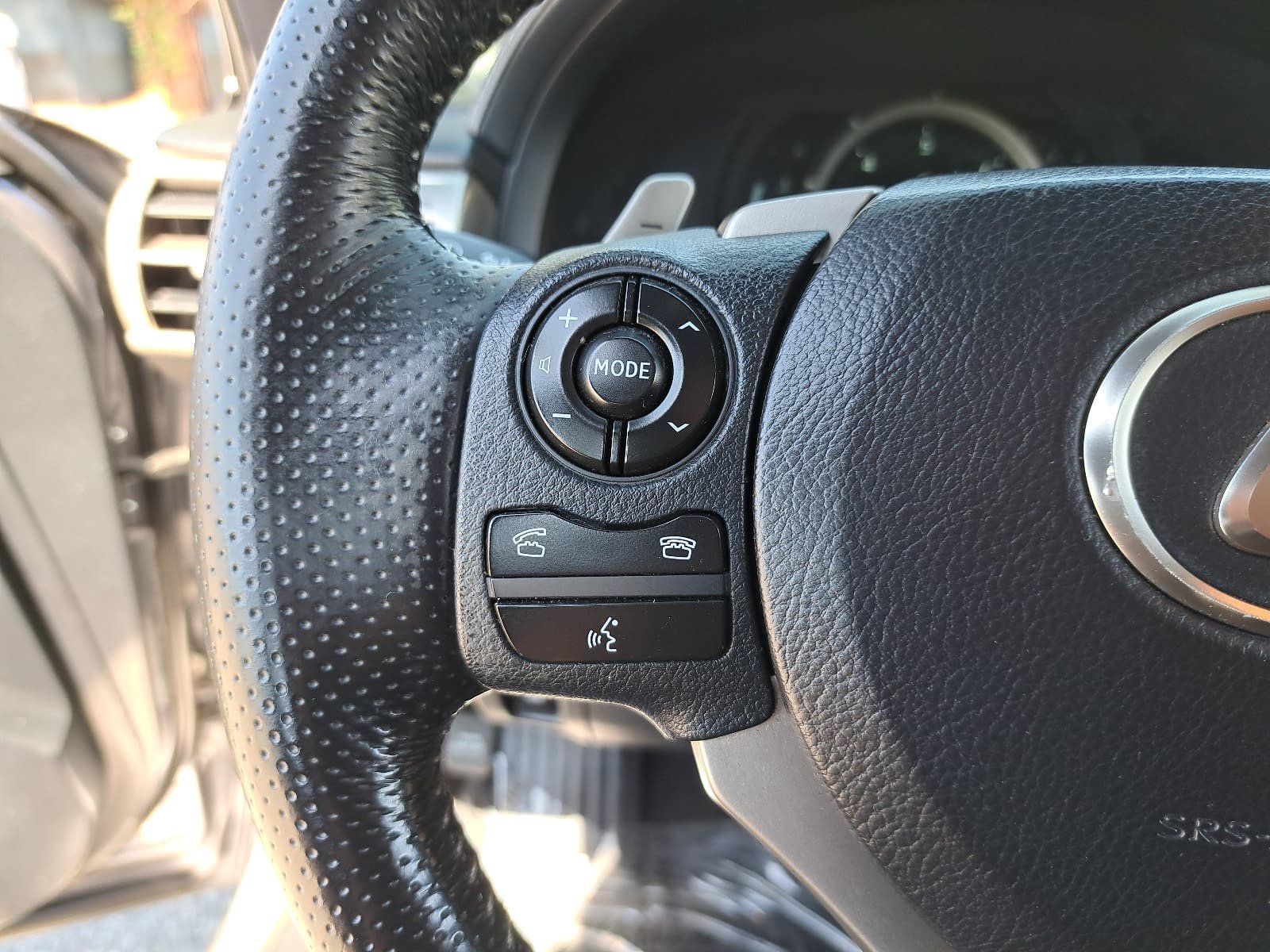 Used 2016 Lexus IS 350 AWD w/ F Sport Package image 17