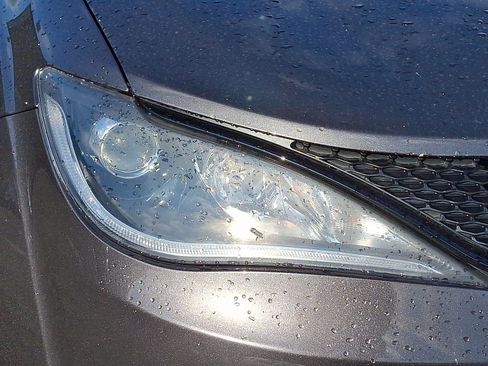 Used 2020 Chrysler Pacifica Touring-L w/ Advanced Safetytec Group image 10