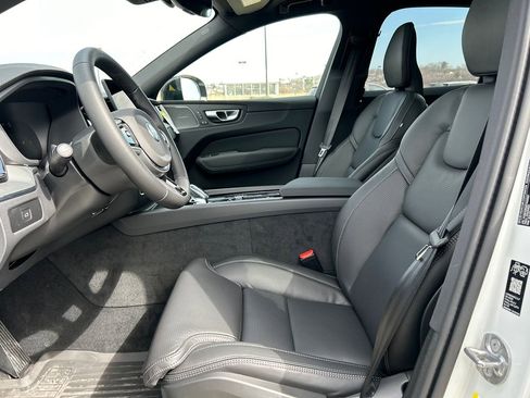 New 2026 Volvo XC60 B5 Ultra w/ Protection Package Premier image 10