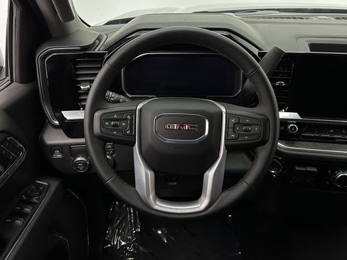 Used 2026 GMC Sierra 1500 SLT RWD image 27