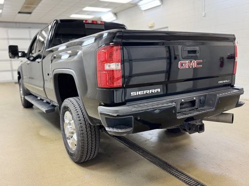 Used 2017 GMC Sierra 3500 Denali w/ Duramax Plus Package image 8