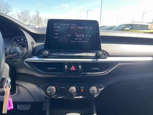 Certified 2024 Kia Forte LXS image 17