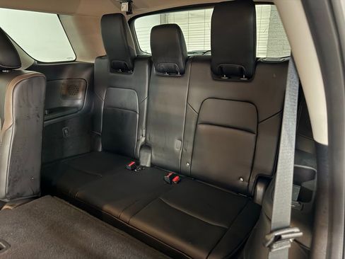 Used 2024 Nissan Pathfinder Platinum w/ Cargo Package image 21