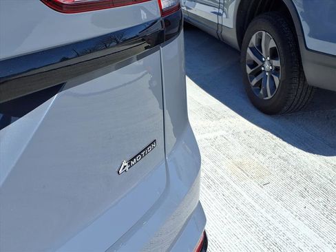 Used 2023 Volkswagen Atlas Cross Sport SEL R-Line image 33