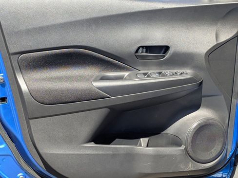 New 2025 Nissan Kicks Play S image 9