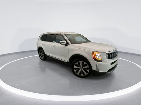 Used 2021 Kia Telluride EX w/ EX Premium Package FWD image 6