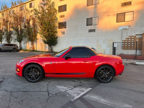 Used 2013 MAZDA MX-5 Miata Club image 12