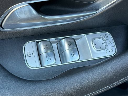 New 2025 Mercedes-Benz GLS 580 4MATIC image 15