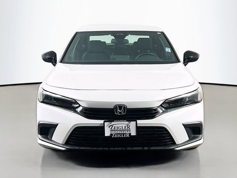 Used 2024 Honda Civic Sport image 2