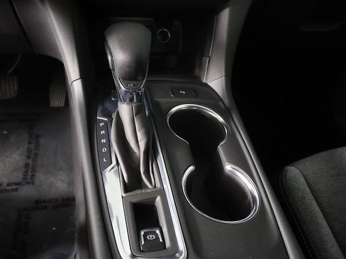 Used 2024 Chevrolet Equinox LT AWD/4WD image 45