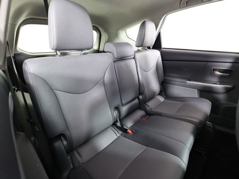 Used 2014 Toyota Prius V Three image 20