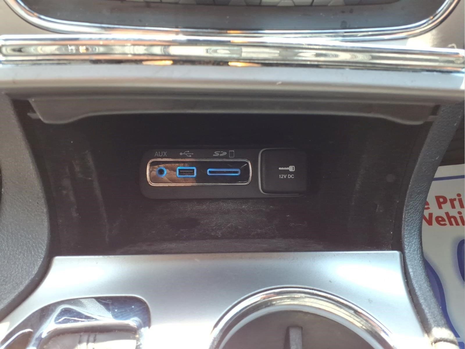 Used 2017 Jeep Grand Cherokee Altitude AWD/4WD image 12