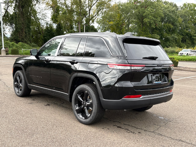 New 2027 Jeep Grand Cherokee Limited AWD/4WD image 4