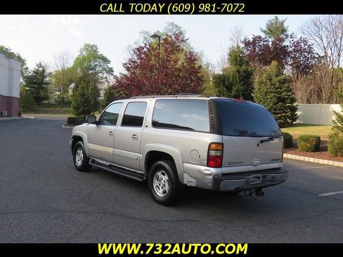 Used 2004 Chevrolet Suburban LT w/ Preferred Equipment Group AWD/4WD image 10