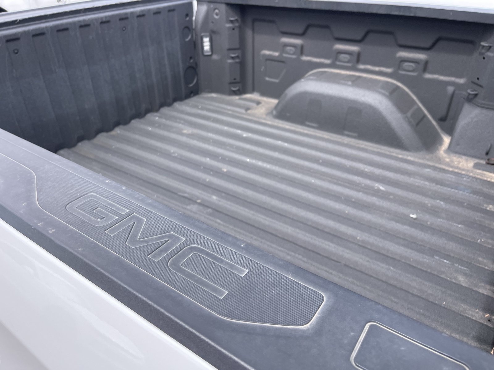 Used 2025 GMC Sierra 1500 Elevation RWD image 6