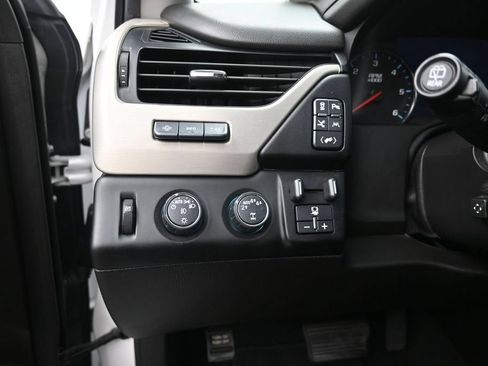 Used 2019 GMC Yukon XL Denali w/ Denali Ultimate Package AWD/4WD image 13