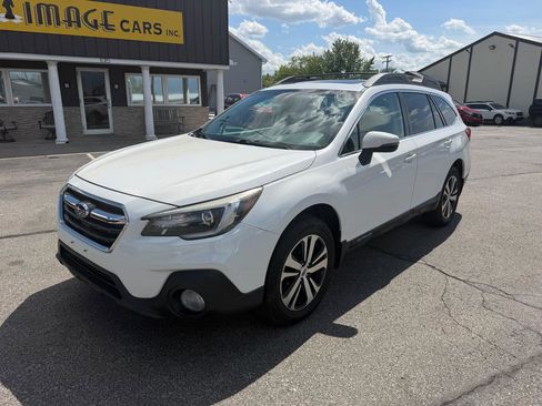 Used 2018 Subaru Outback 2.5i Limited AWD/4WD image 2