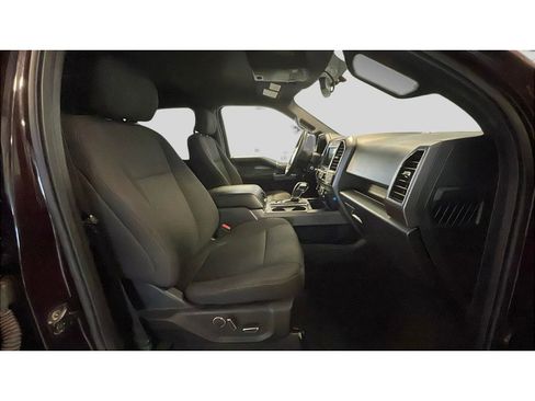 Used 2018 Ford F150 XLT w/ Equipment Group 302A Luxury image 15