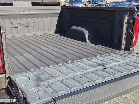 Used 2019 GMC Sierra 1500 SLT w/ SLT Premium Plus Package image 9