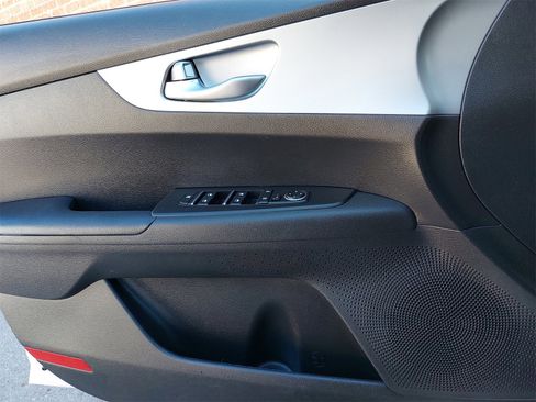 Used 2023 Kia Forte LXS image 30