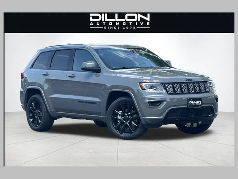 Used 2021 Jeep Grand Cherokee Laredo X AWD/4WD image 1