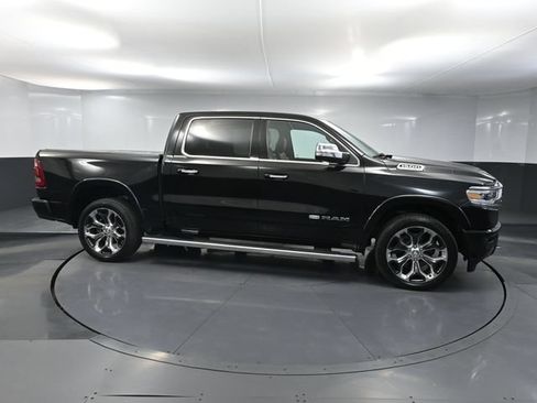 Used 2022 RAM 1500 Limited w/ Body-Colour Bumper Group AWD/4WD image 4