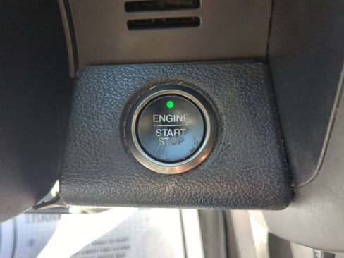 Certified 2019 Ford F150 Raptor w/ Equipment Group 802A Luxury image 62