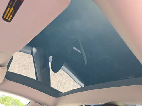 Used 2023 Tesla Model 3 Standard Range RWD image 17