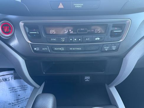 Used 2017 Honda Ridgeline RTS image 22