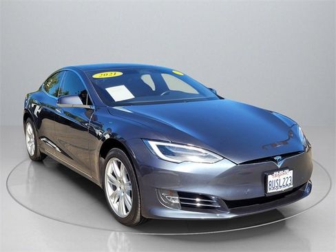 Used 2021 Tesla Model S Performance image 10