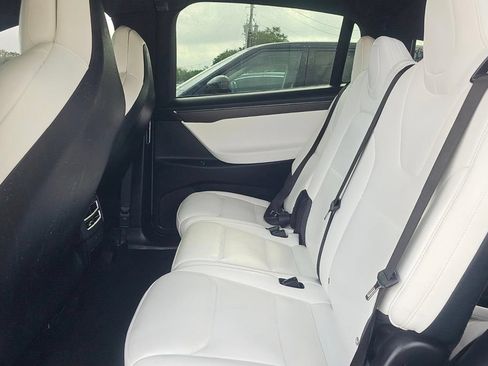 Used 2017 Tesla Model X 75D AWD/4WD image 7