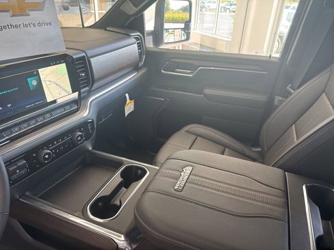 New 2025 Chevrolet Silverado 2500 High Country w/ Z71 Off-Road Package image 29