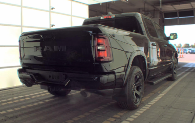 Used 2025 RAM 1500 Big Horn AWD/4WD image 3