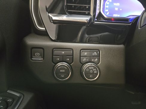 Used 2024 Chevrolet Silverado 2500 LT w/ All Star Edition AWD/4WD image 27