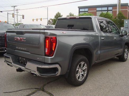 Used 2021 GMC Sierra 1500 SLT w/ X31 Off-Road Package image 4