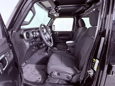 Used 2023 Jeep Gladiator Sport S AWD/4WD image 9