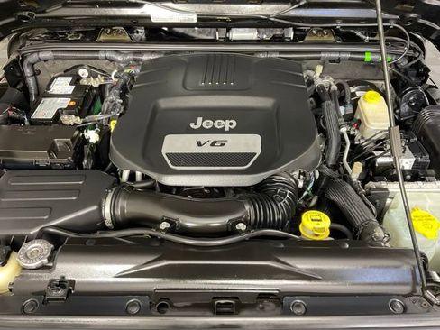 Used 2016 Jeep Wrangler Unlimited Sport image 9