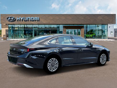 New 2026 Hyundai Sonata SEL FWD image 8