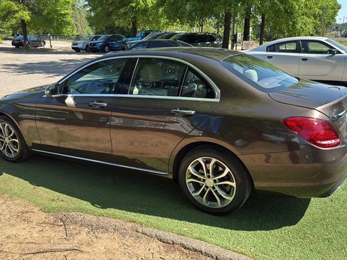 Used 2015 Mercedes-Benz C 300 4MATIC Sedan image 5