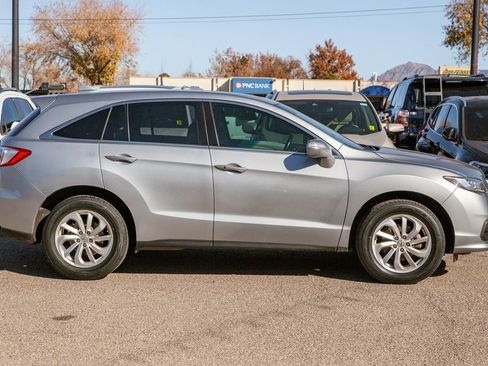 Used 2017 Acura RDX AWD image 4