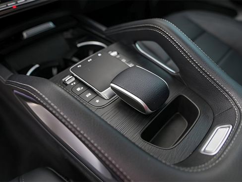 Used 2024 Mercedes-Benz GLE 450e GLE 450e image 25