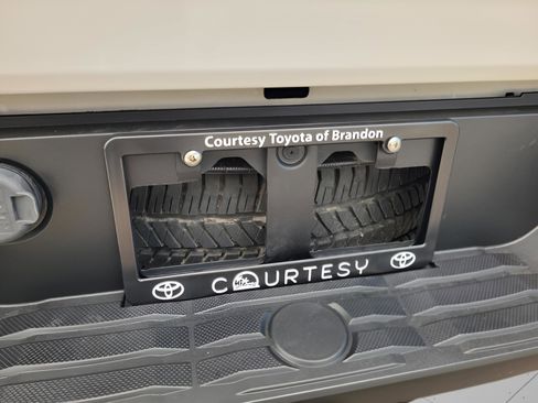 Used 2018 Toyota Tundra SR5 image 27