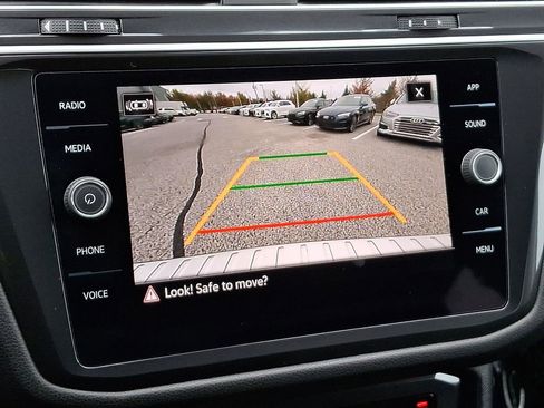 Used 2024 Volkswagen Tiguan Wolfsburg Edition image 18