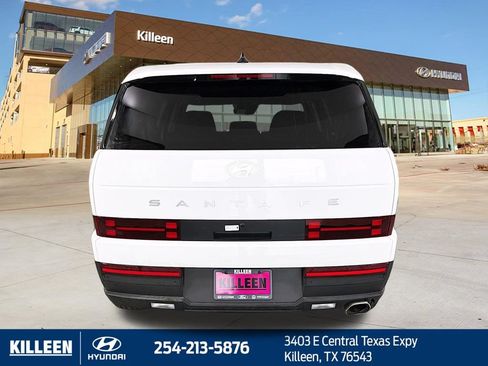 Used 2026 Hyundai Santa Fe SE FWD image 8