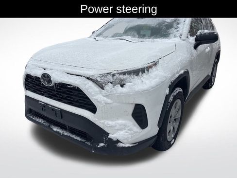 Used 2019 Toyota RAV4 LE image 6