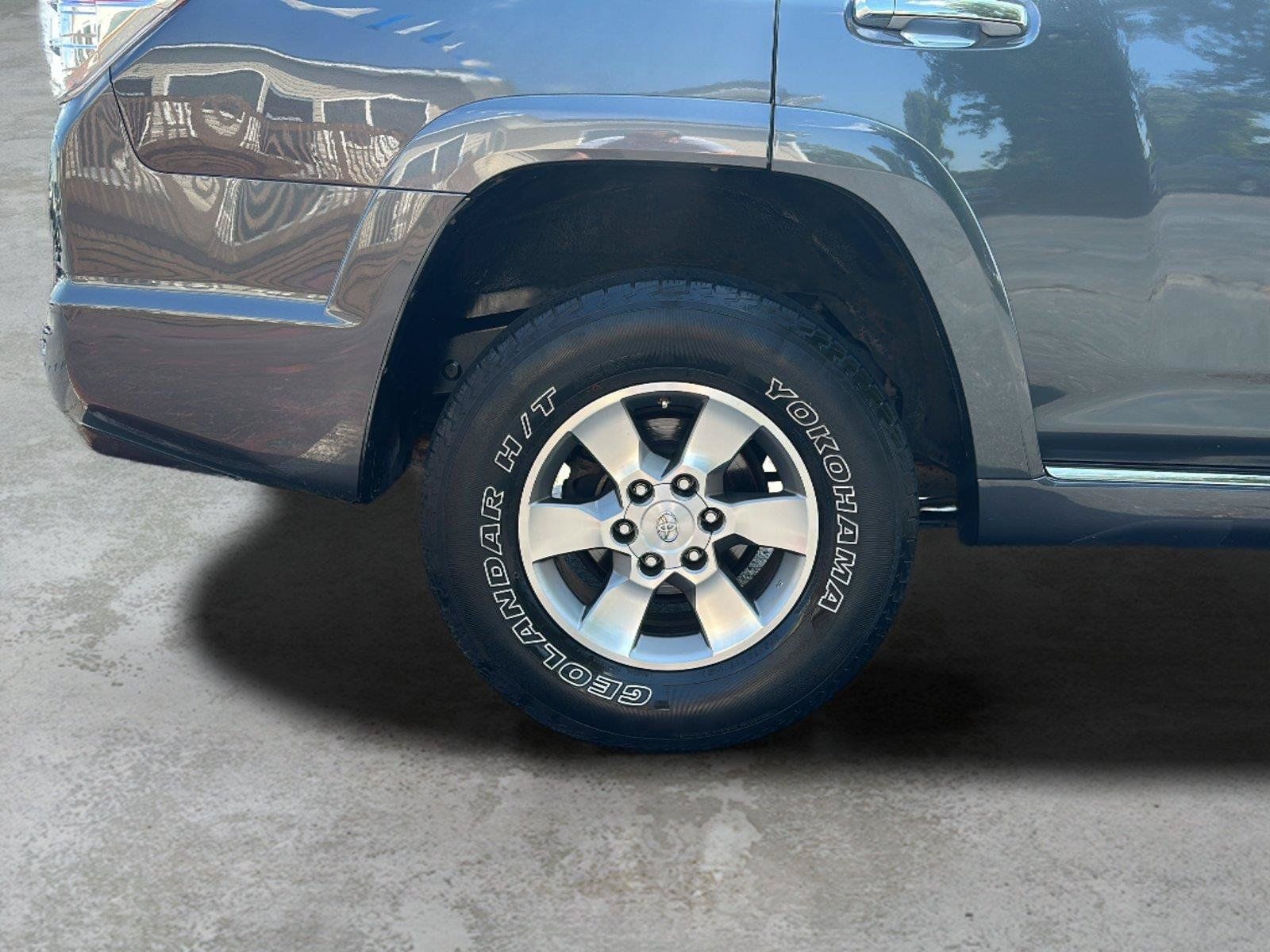 Used 2012 Toyota 4Runner SR5 RWD image 28